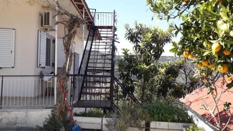 Вилла Vacation House Dionysia Эйон Экстерьер фото